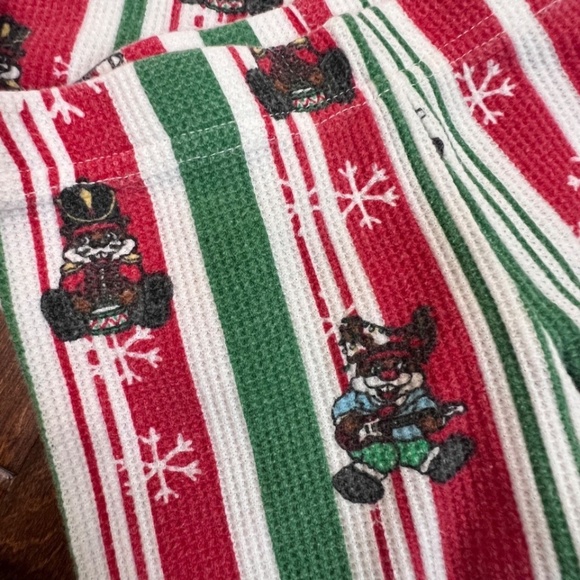 Buc-ees Two Piece Thermal Pajama Toddler 2T Christmas Holiday Lounge Wear Beaver - Picture 2 of 10
